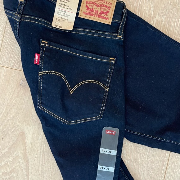 Levi’s skinny jeans - Picture 3 of 3